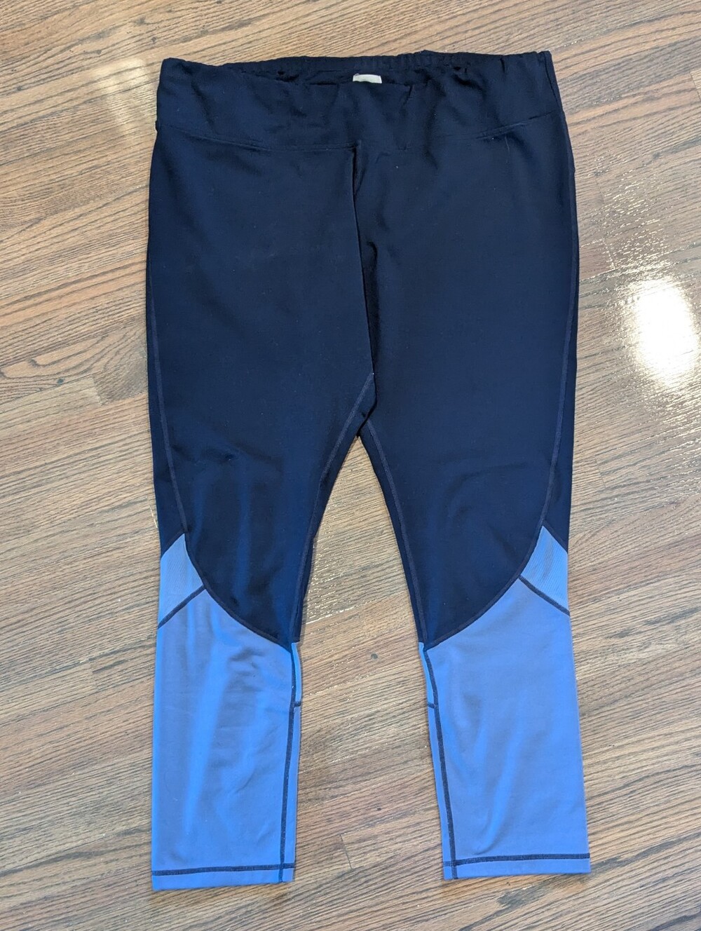 Zengergy By Chico's Activewear Capris, Multipl Shades Of Blue, Size 3 Or XL